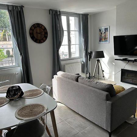 Appartement Avec Terrasse Au Puy Le Puy-en-Velay 外观 照片